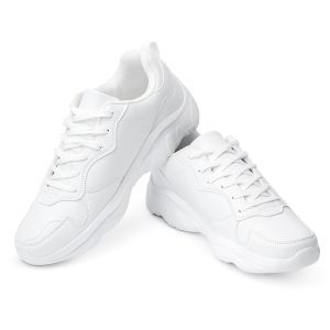 Sepatu sneakers putih hasil produksi maklon sepatu custom siap branding