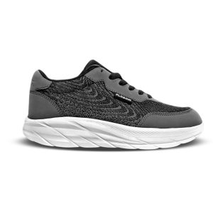 Sepatu sneakers pria casual sporty hitam putih dengan bahan mesh breathable dan outsole anti slip